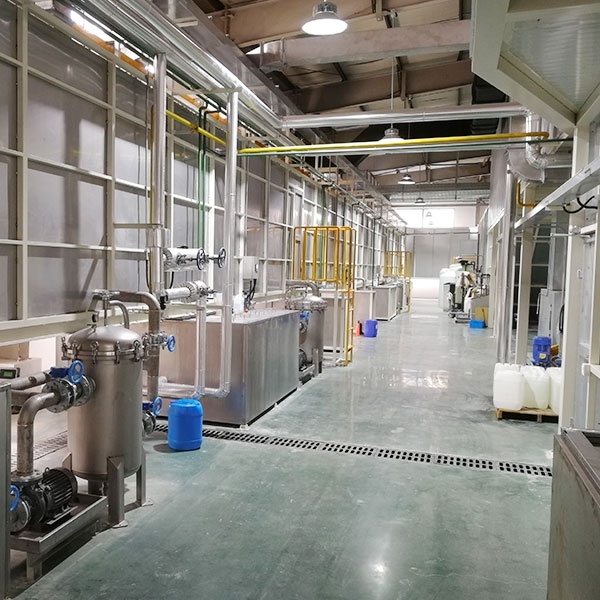 機(jī)器人自動(dòng)噴塑流水線